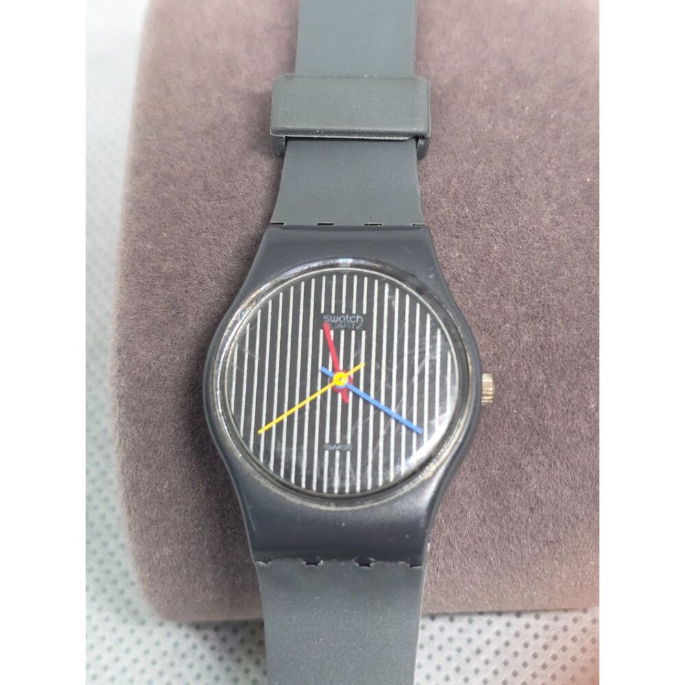 Vintage 1984 Swatch Lady Miss Pinstripe LA100 25mm Womens Watch